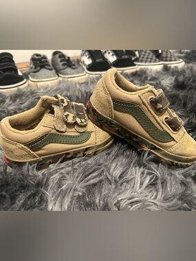 Toddler Vans Size 4.5